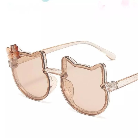 2 for $20 Hello kitty kids sunglasses.NWT - Picture 1 of 2